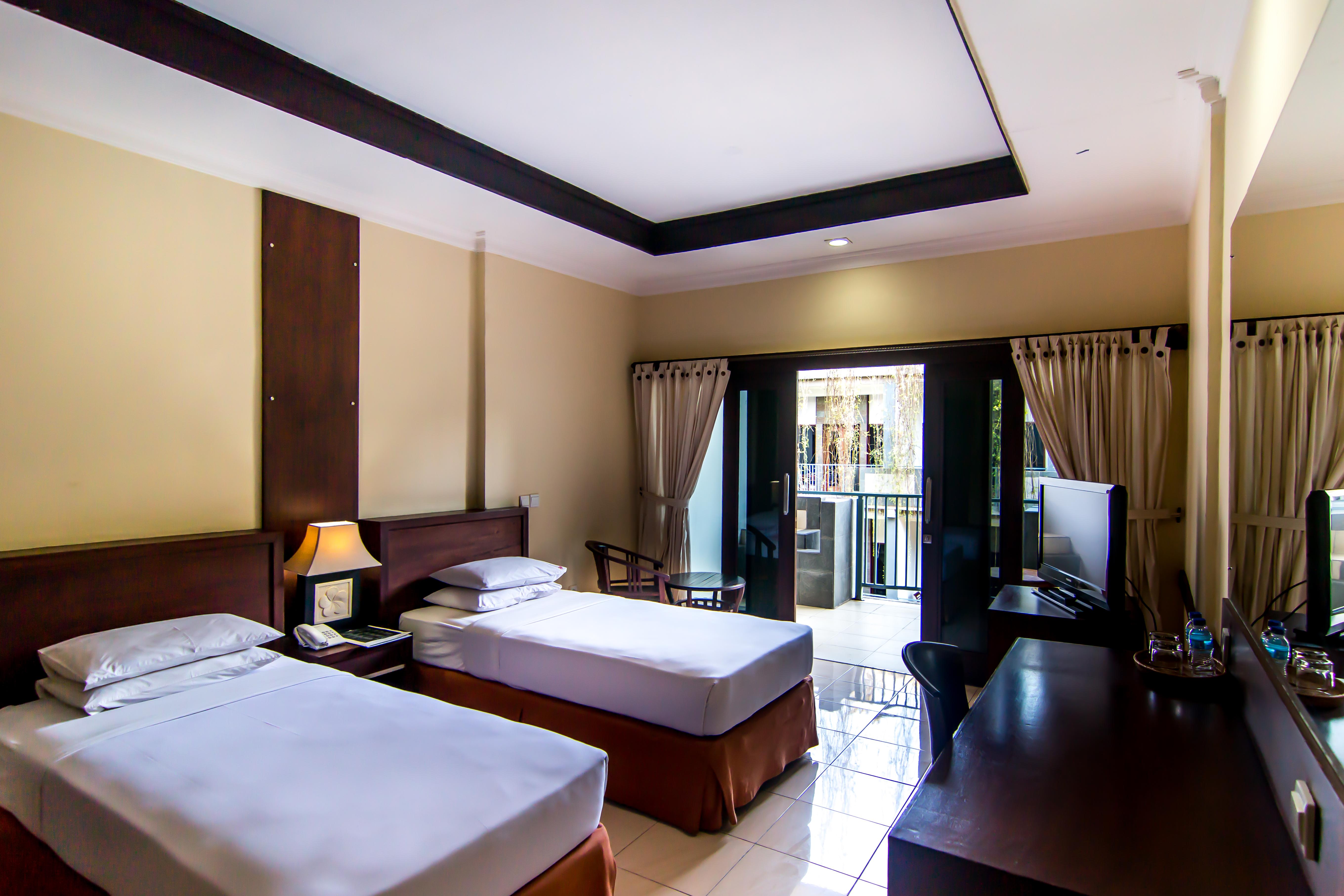 Champlung Mas Hotel Legian Exterior photo