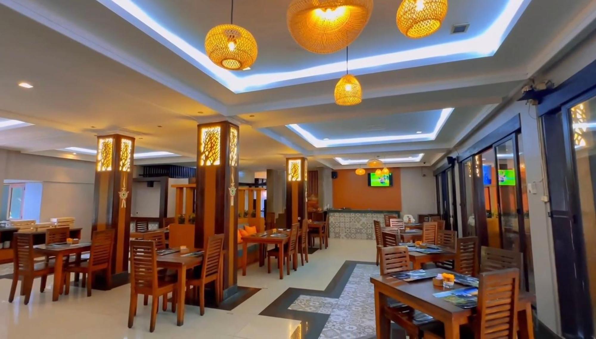 Champlung Mas Hotel Legian Exterior photo