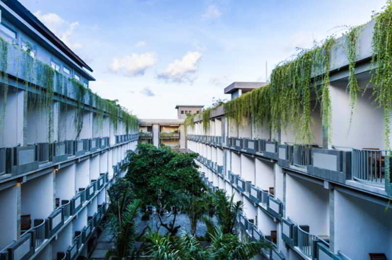 Champlung Mas Hotel Legian Exterior photo