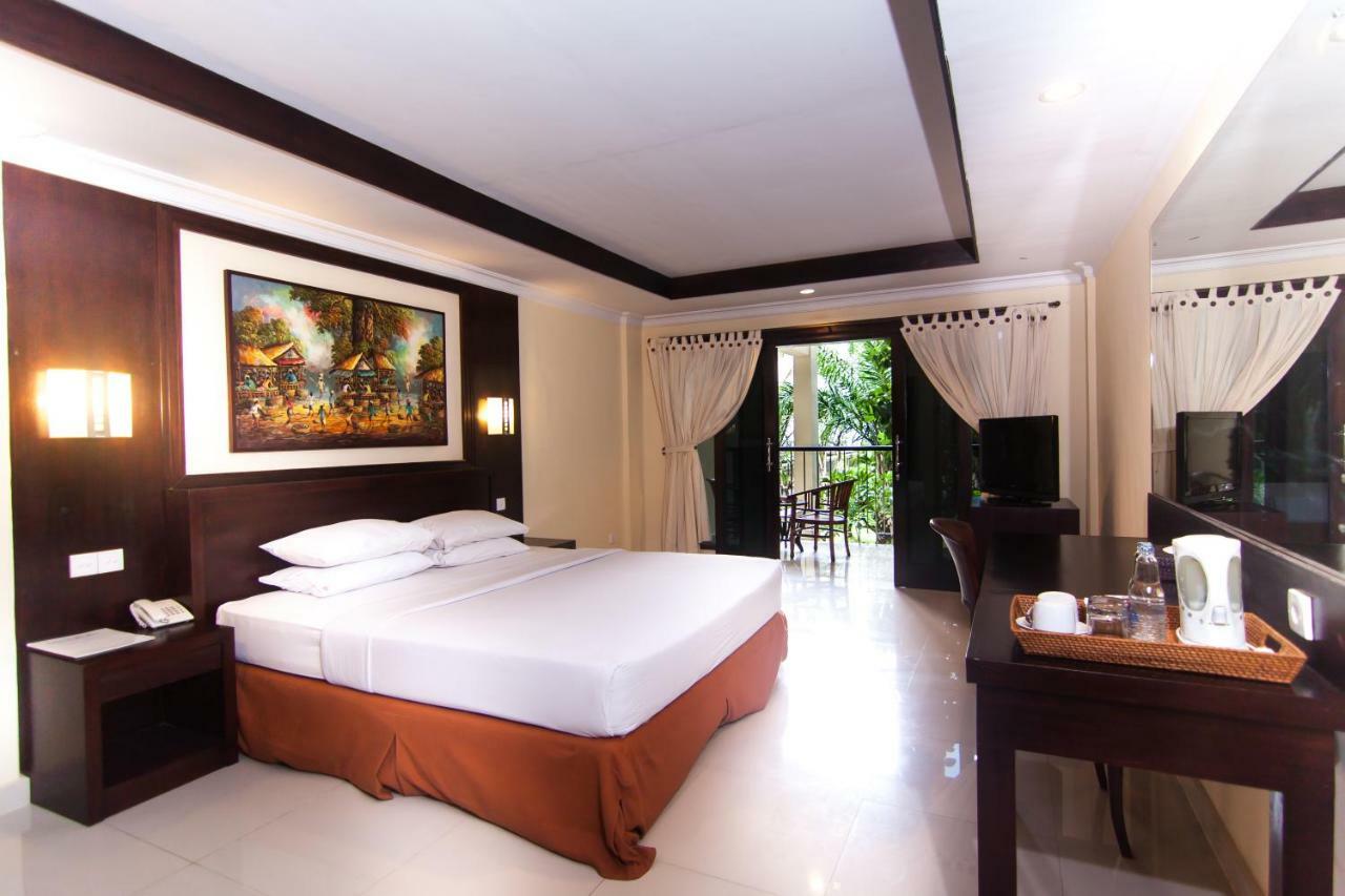 Champlung Mas Hotel Legian Exterior photo
