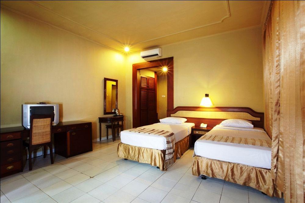 Champlung Mas Hotel Legian Room photo
