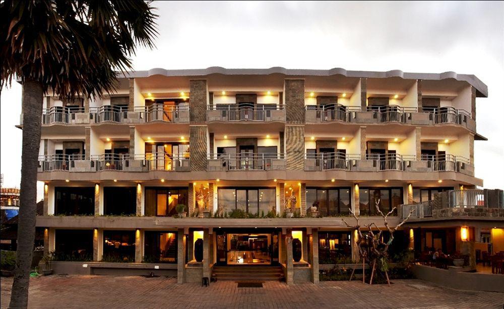 Champlung Mas Hotel Legian Exterior photo